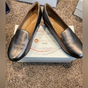 Brand New with Box Unstructured by Clark’s Flats
